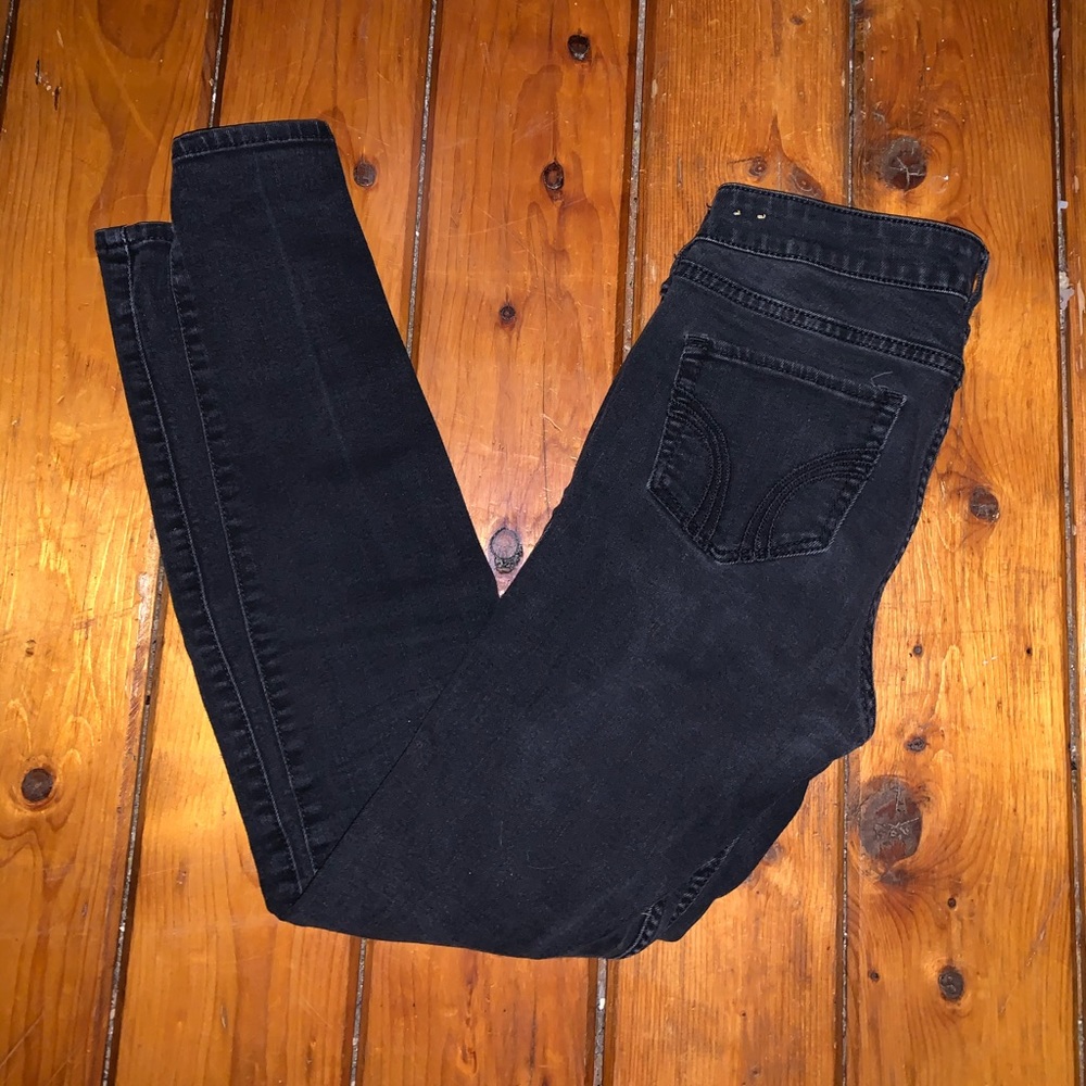 Black Hollister skinny jeans